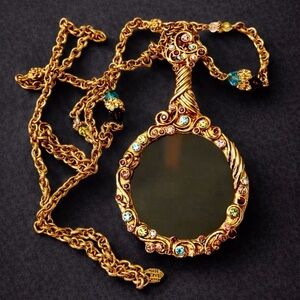 Vintage Jewel Encrusted Magnifying Glass Pendant Necklace Gold Chain Rare Luxe